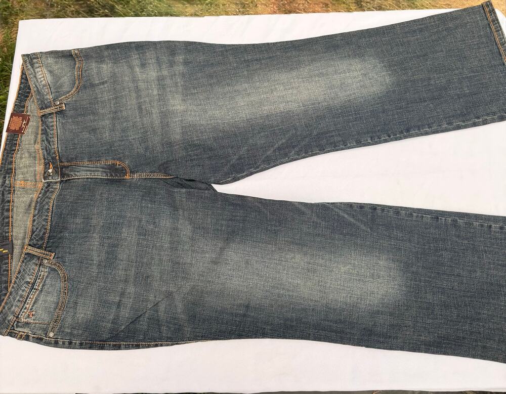Aura Women’s Plus Size Jeans, 26W New With Tags